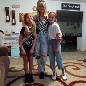 Meet your Posher, Rachel